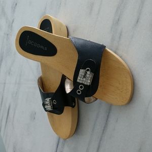 Dr Scholl type slide by  BCBG